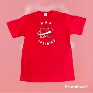 Max Training red T shirt size M